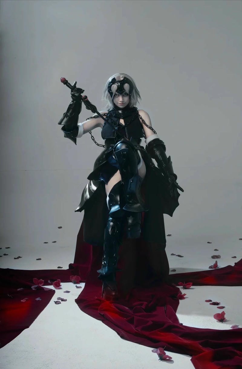 anh-alter-saber-cosplay (3)