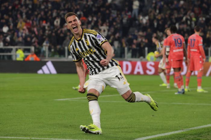 anh-arkadiusz-milik (5)