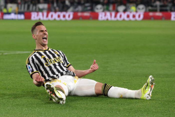 anh-arkadiusz-milik (7)