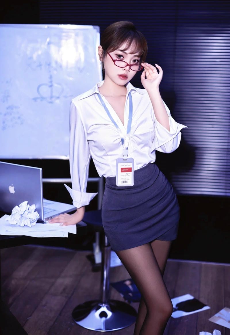 anh-cosplay-co-giao (3)