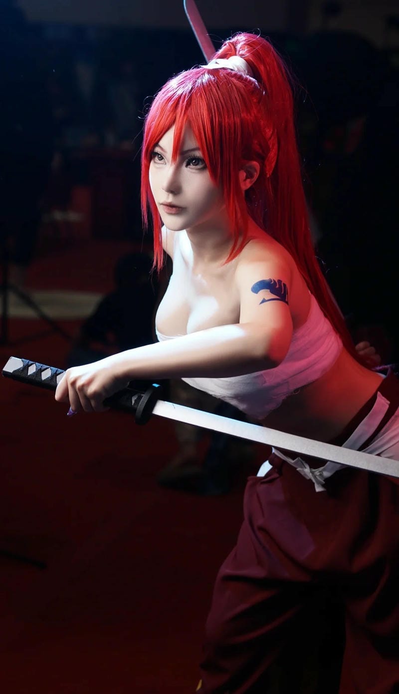 99+ Ảnh cosplay Erza đẹp cuốn hút, thể hiện khí chất nữ chiến binh mạnh mẽ