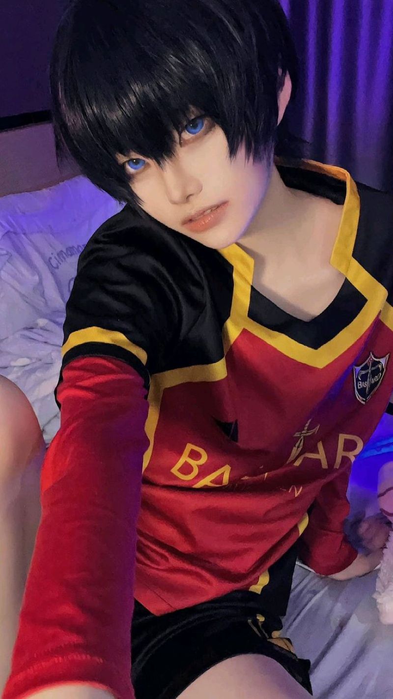 anh-cosplay-isagi (20)