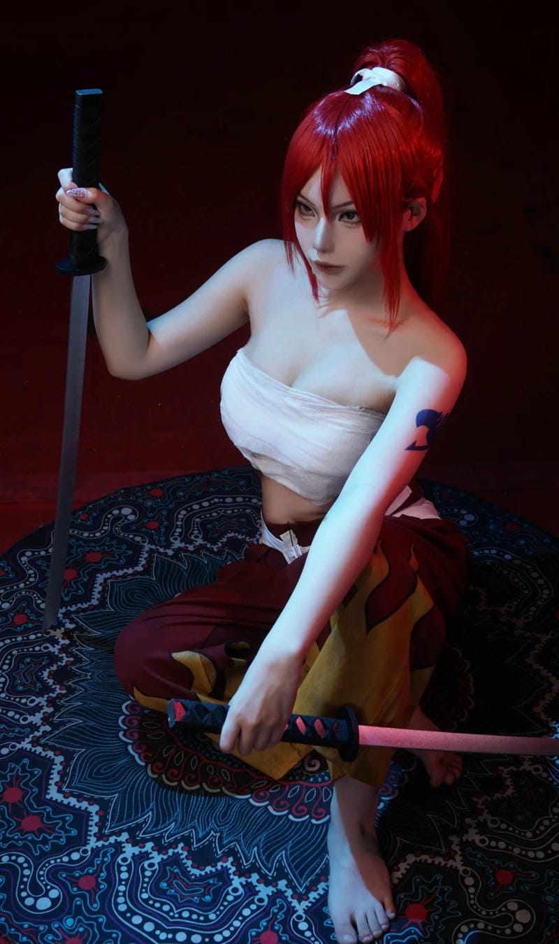 anh-erza-scarlet-cosplay (39)