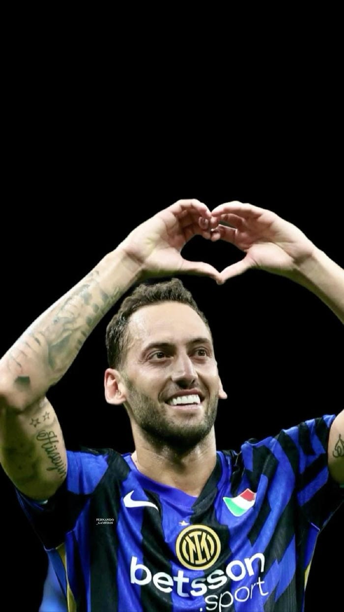 anh-hakan-calhanoglu (1)