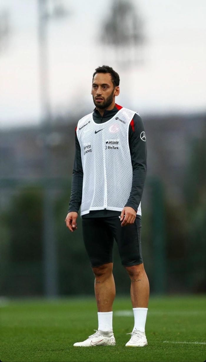 anh-hakan-calhanoglu (10)