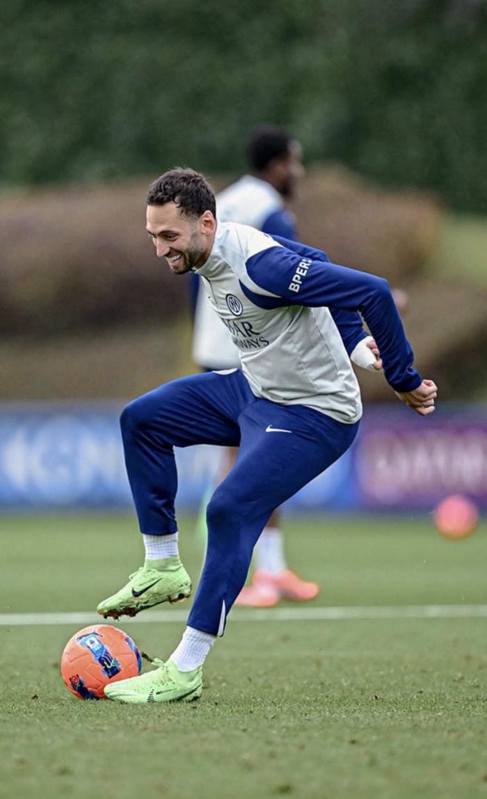 anh-hakan-calhanoglu (17)