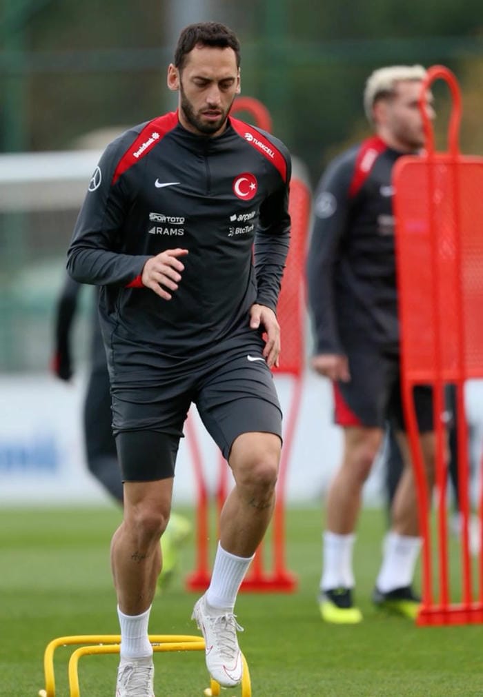anh-hakan-calhanoglu (23)