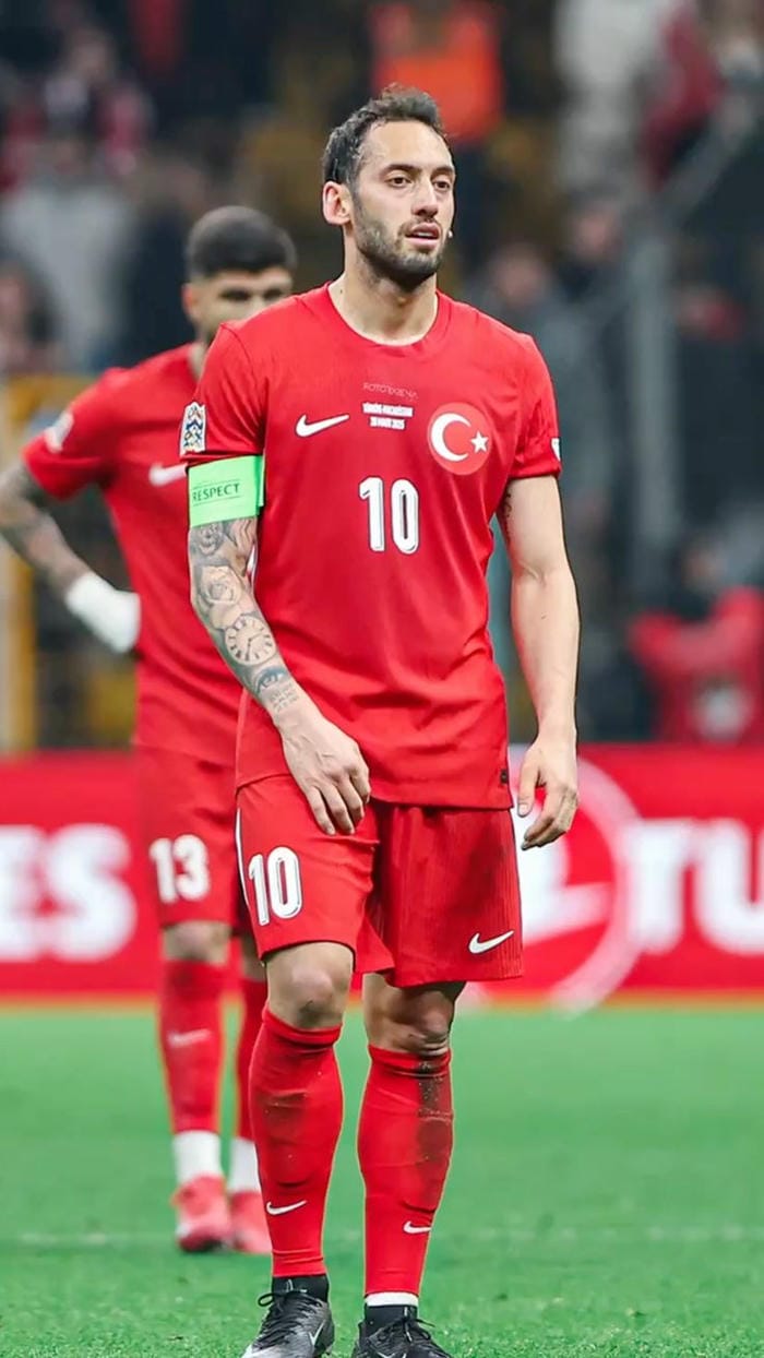 anh-hakan-calhanoglu (24)