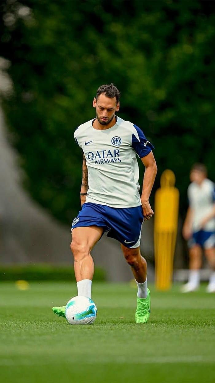 anh-hakan-calhanoglu (4)