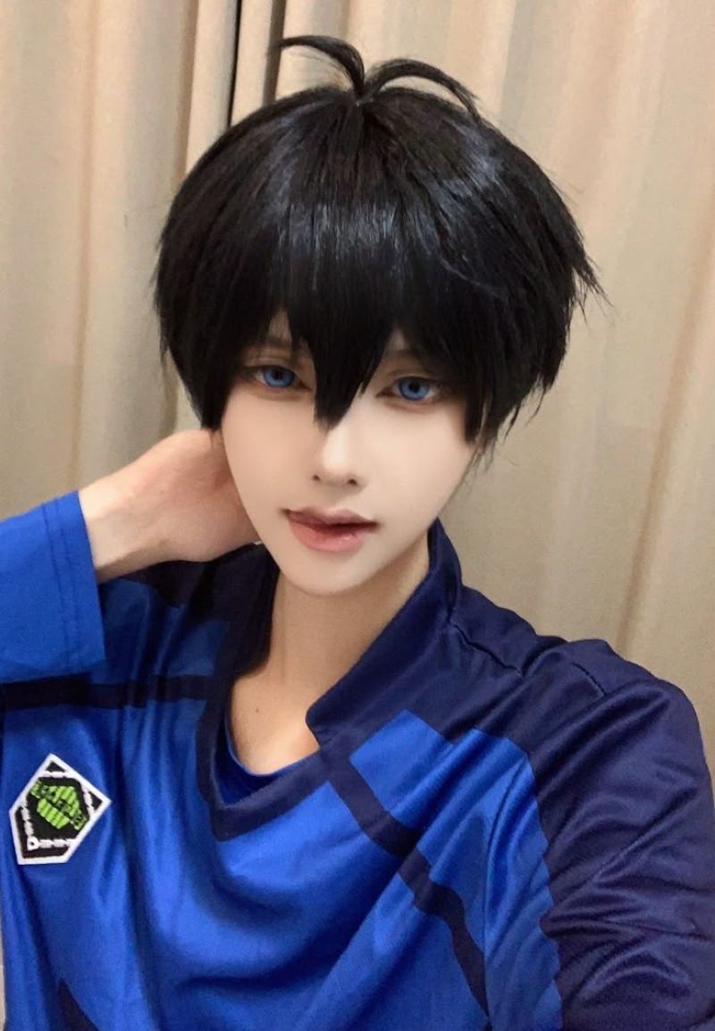 anh-isagi-yoichi-cosplay (10)