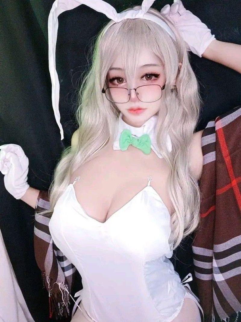 anh-luyen-tru-cosplay-sexy (1)