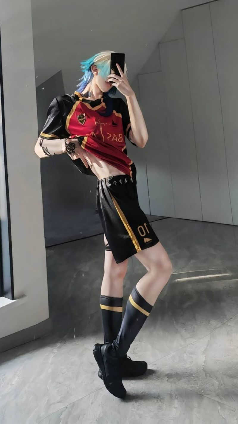 anh-michael-kaiser-cosplay (3)