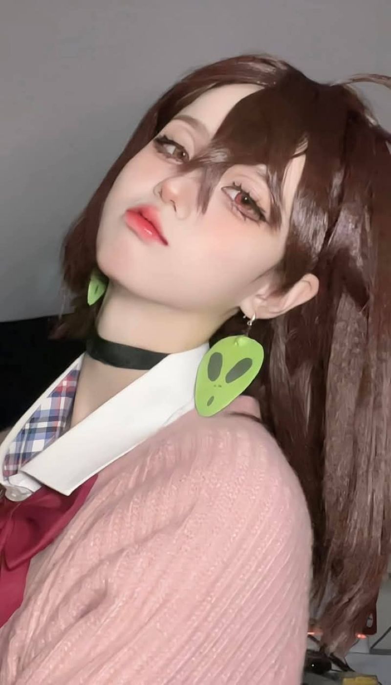 anh-momo-ayase-cosplay (9)