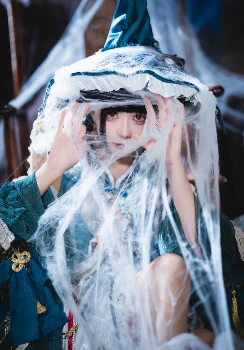 anh-nu-phu-thuy-cosplay (14)