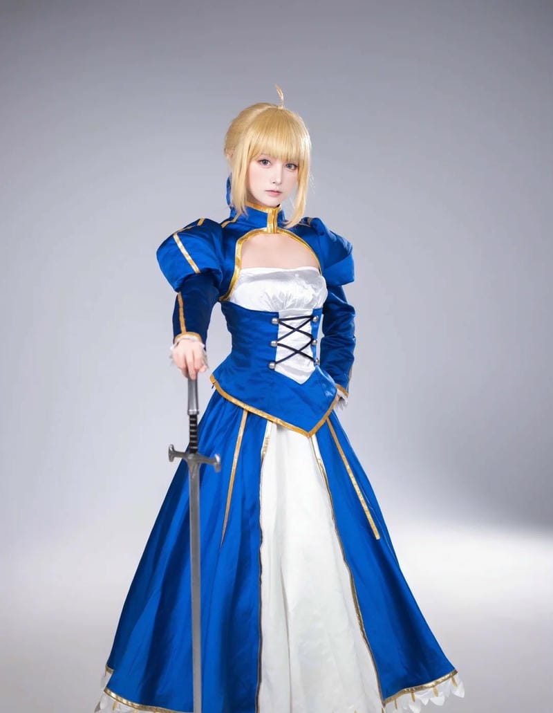 anh-saber-cosplay (17)
