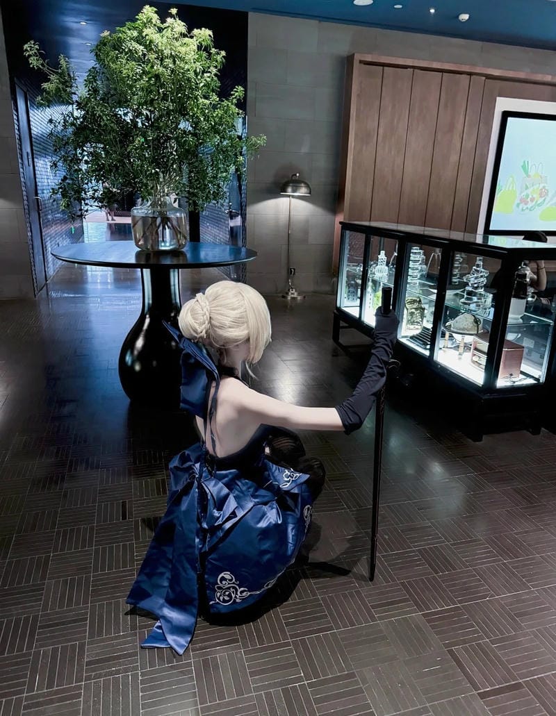 anh-saber-cosplay (2)