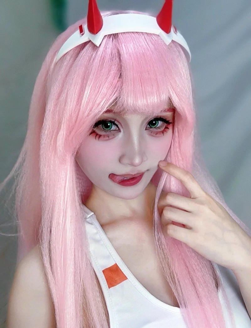 anh-zero-two-cosplay (12)
