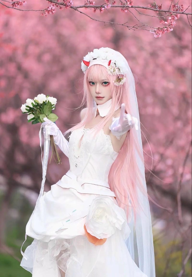 anh-zero-two-cosplay (17)