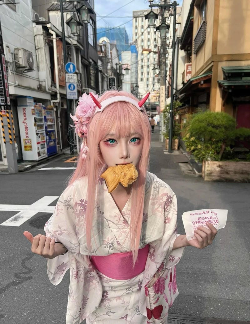 anh-zero-two-cosplay (4)